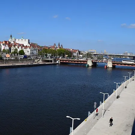 Nad Odra W Szczecinie & Free Private Parking アパート *